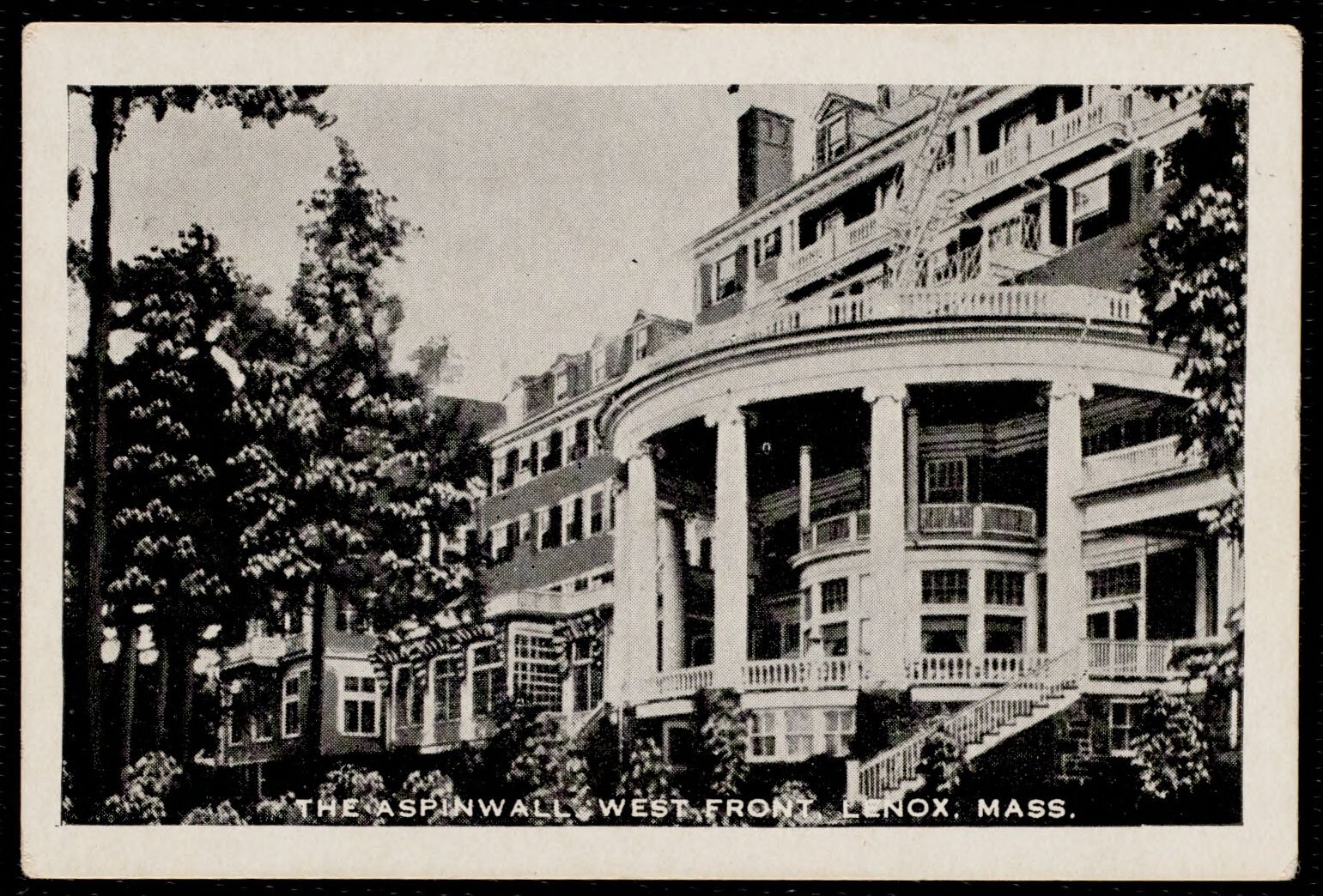 Aspinwall Hotel: west front. about 1902–1931.