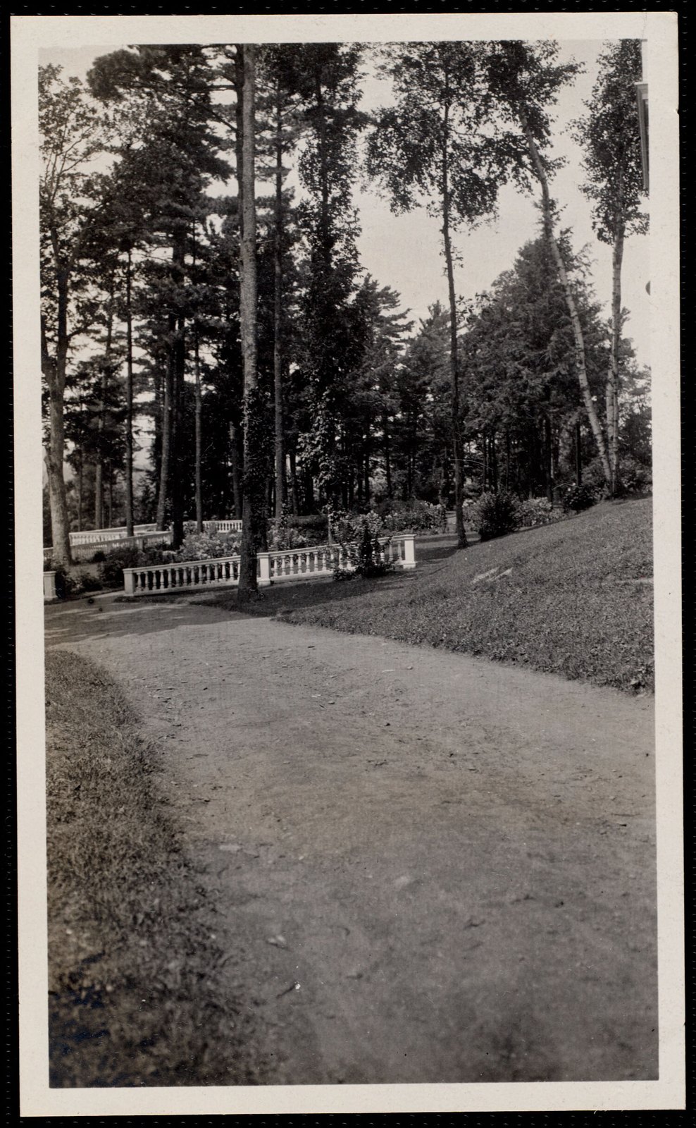 Aspinwall Hotel: entrance to Italian garden. August 1, 1906.