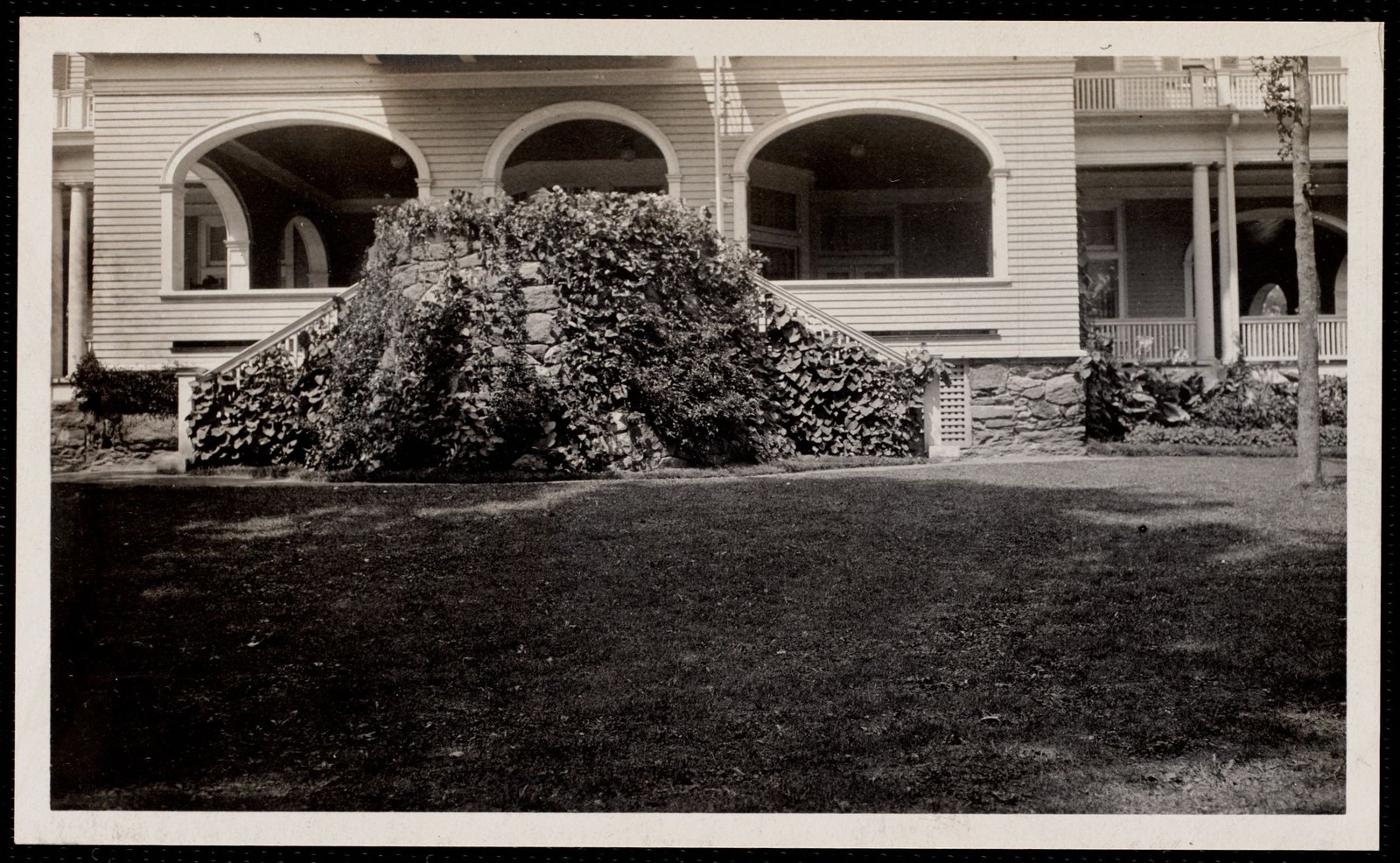 Aspinwall Hotel: southern porch. August 1, 1906.