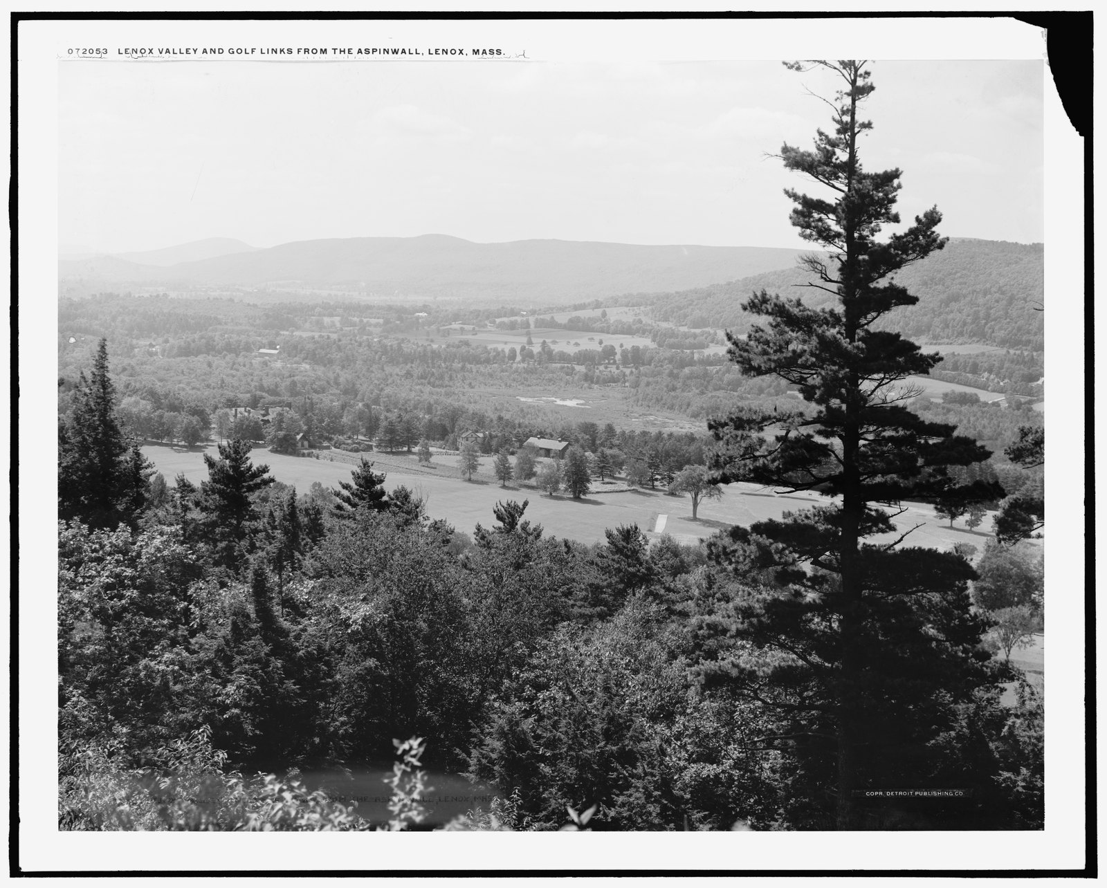 “Lenox Valley and golf links, from the [Hotel] Aspinwall, Lenox, Mass.” about 1905–1915. LC-D4-72053.