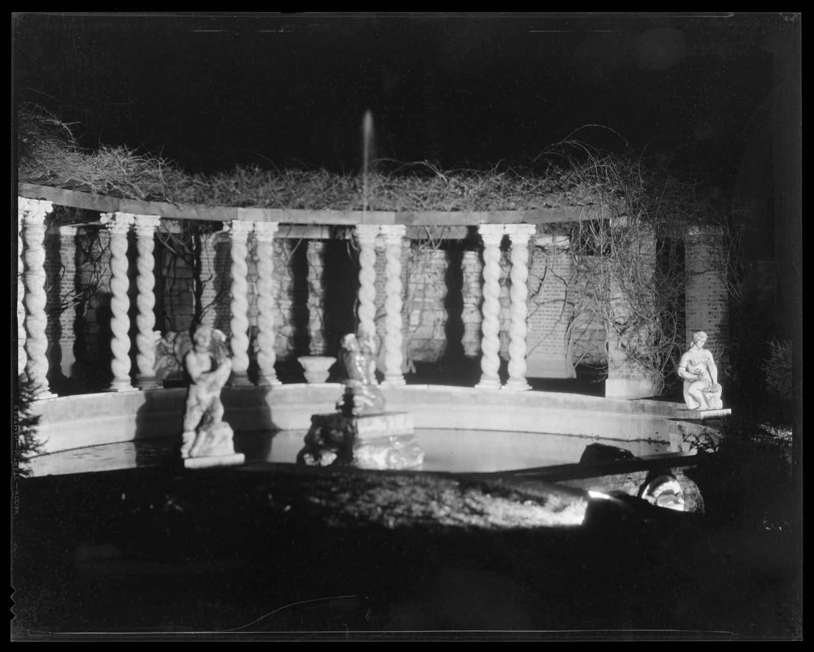 Bellefontaine: garden structure. about 1925–1933.