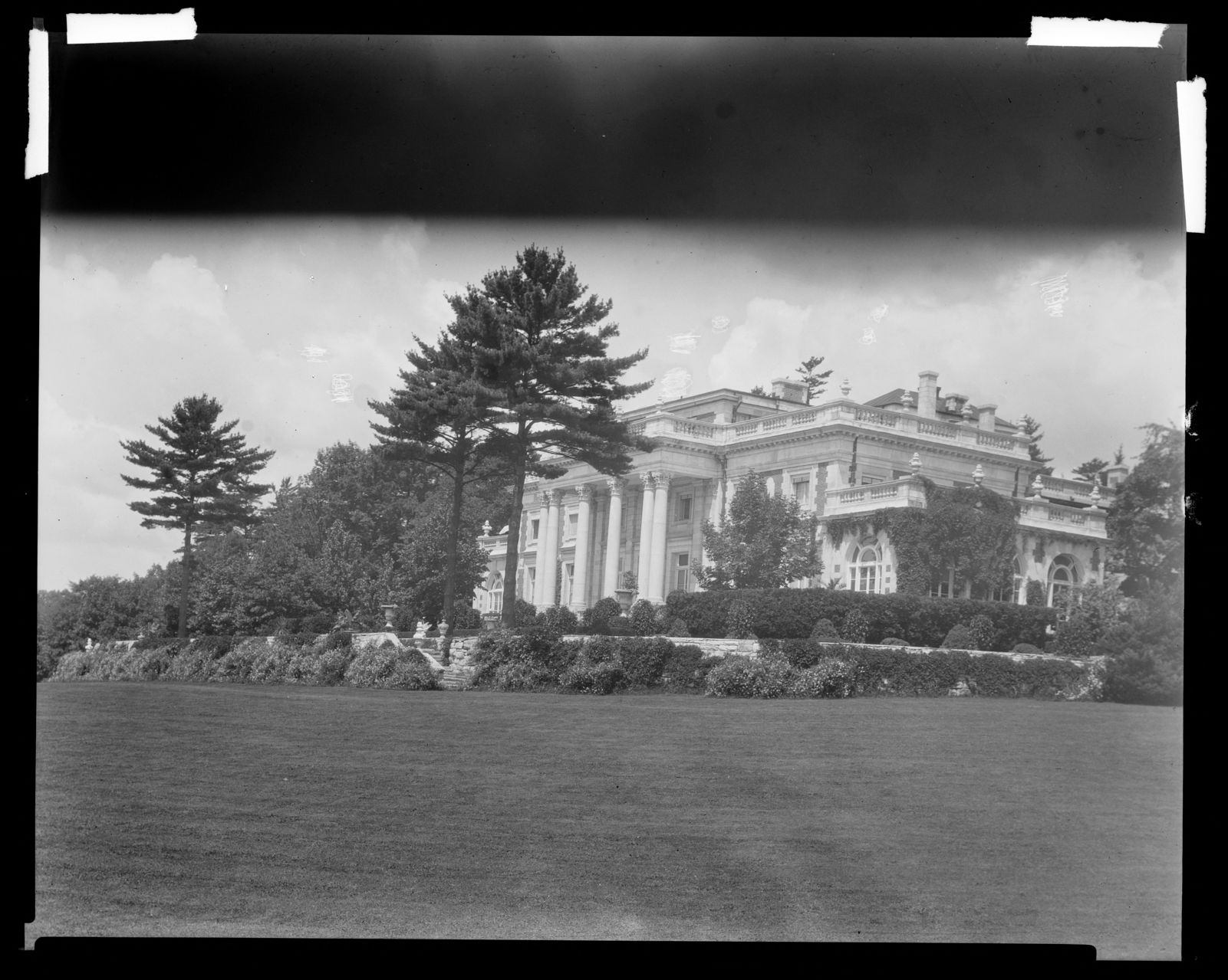 Bellefontaine: south façade. 1931.