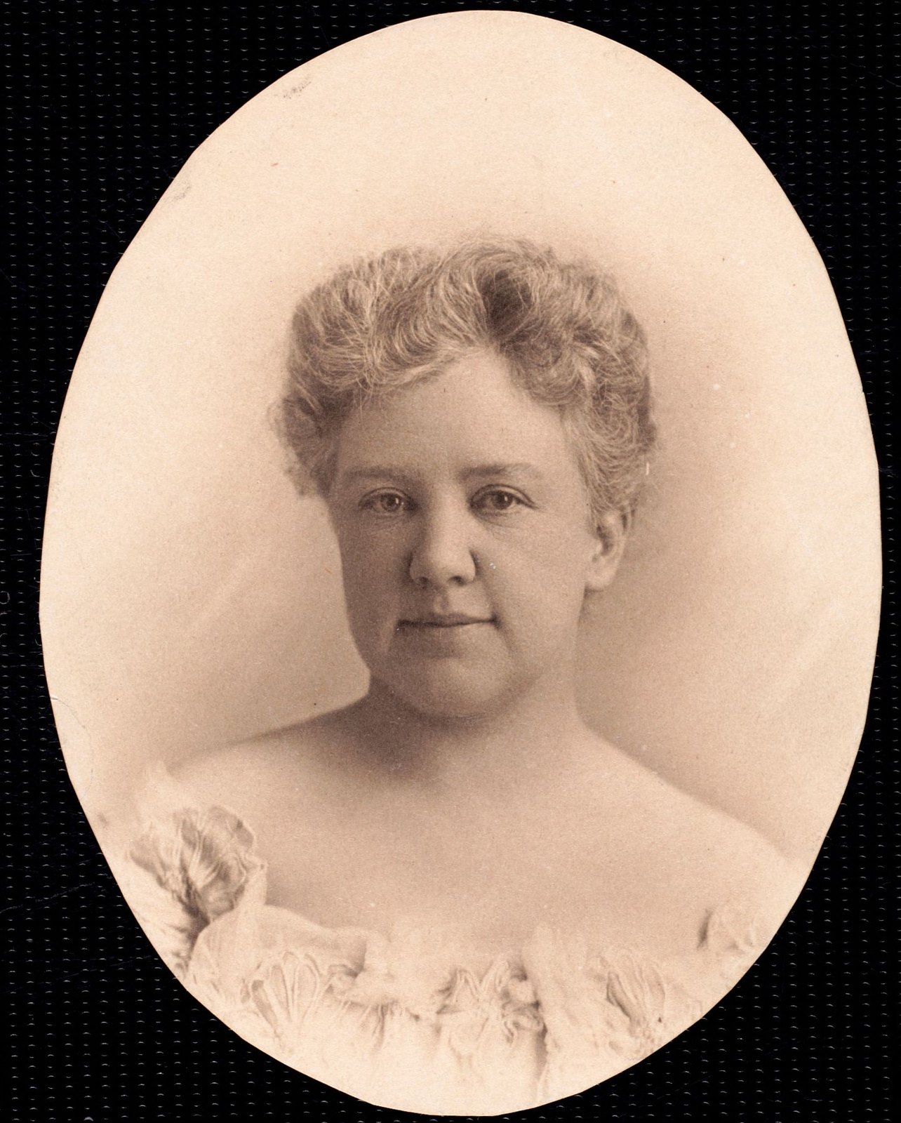 Blantyre: Mrs. Robert W. Paterson, owner of Blantyre. about 1902.