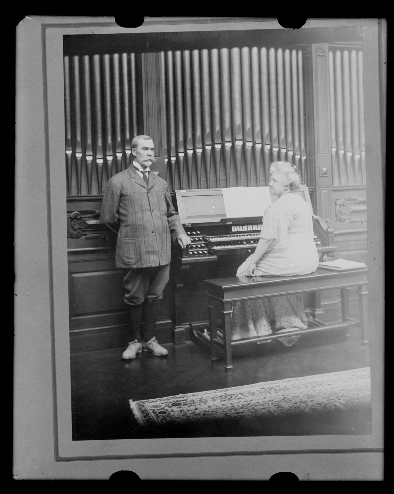 Blantyre: the Patersons at large organ. about 1903–1912.