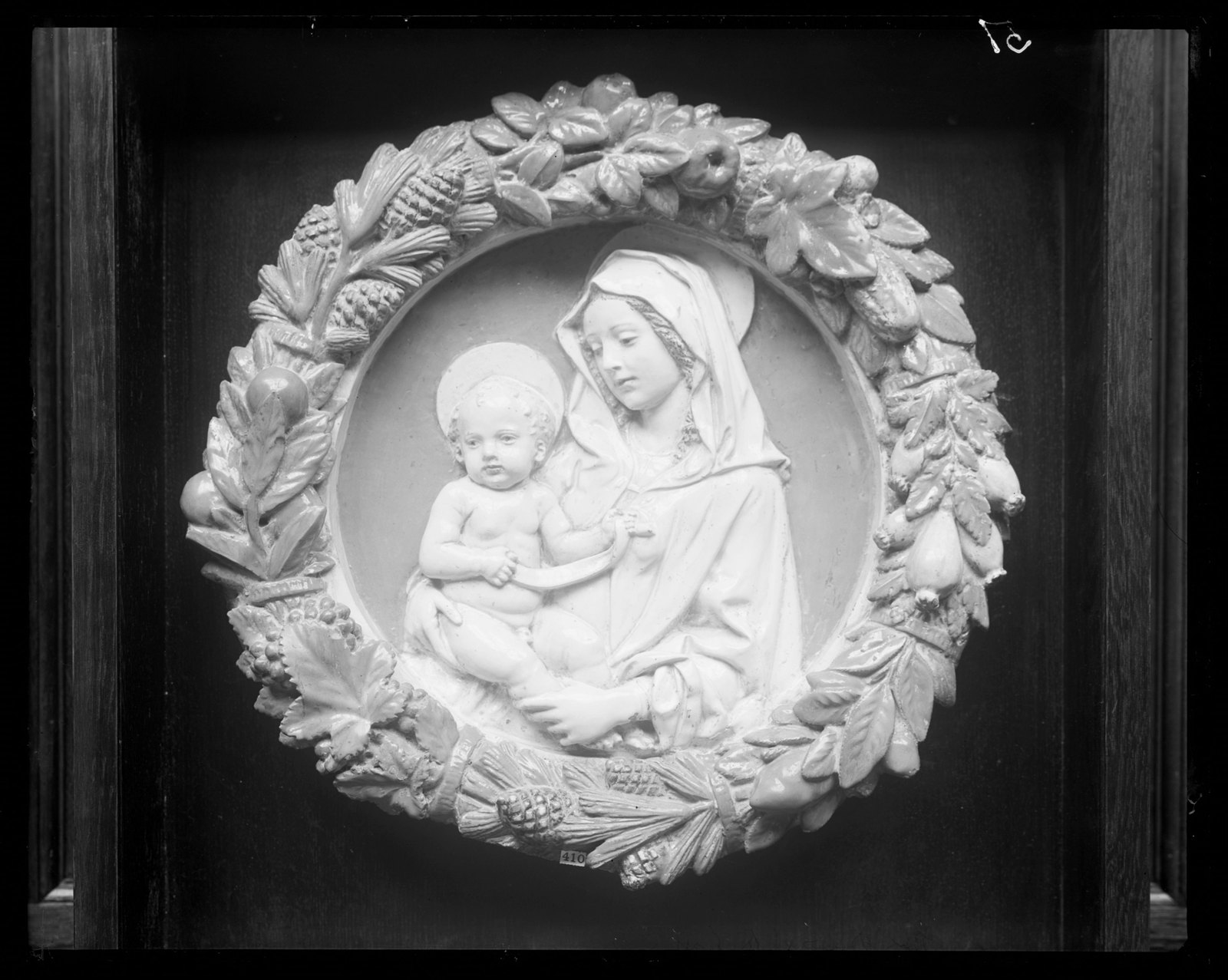 Blantyre: art collection. 1912.
