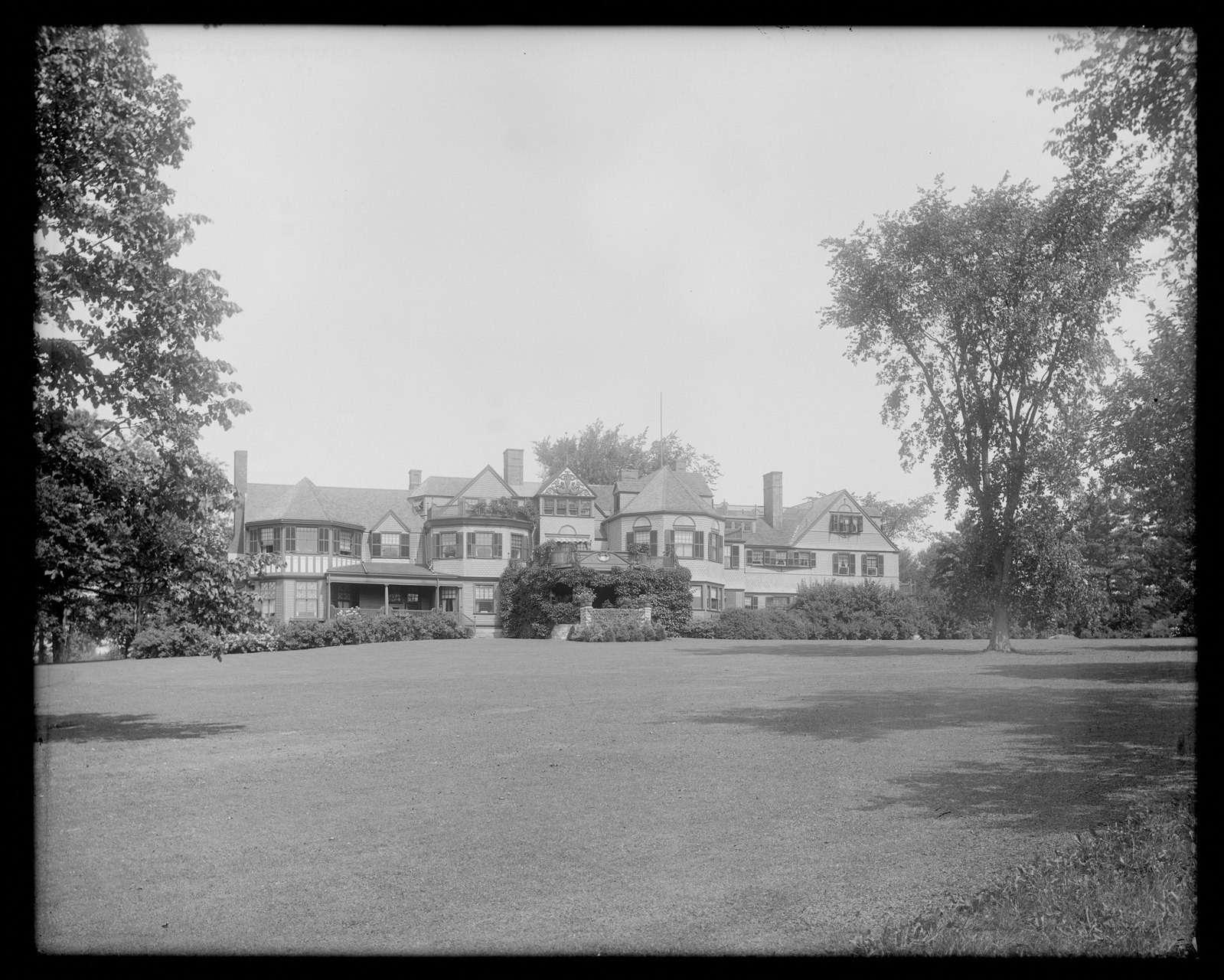 Coldbrook: south front with lawn. About 1892–1915.