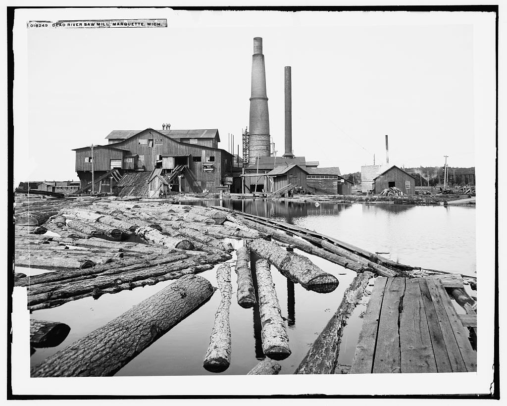 Dead River saw mill, Marquette, Mich. about 1900.