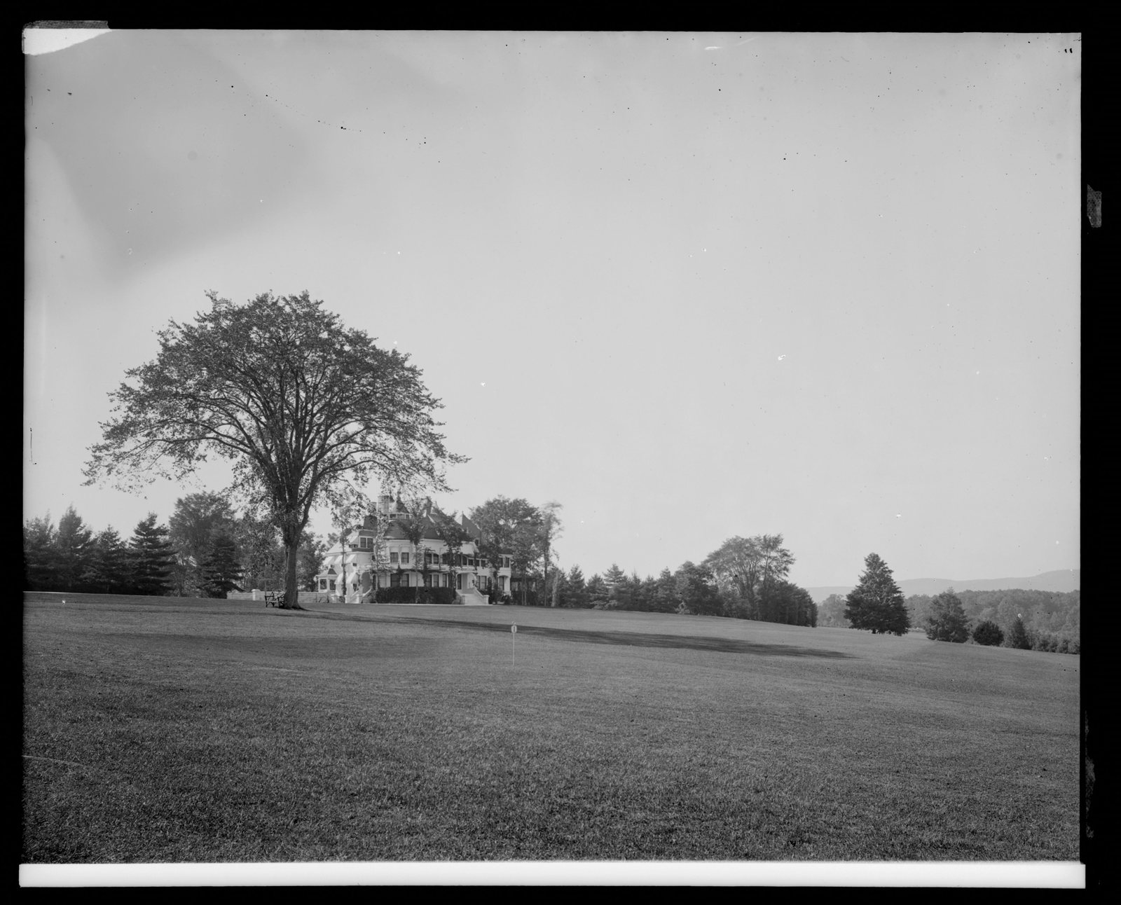 Erskine Park, the house seen across the lawn