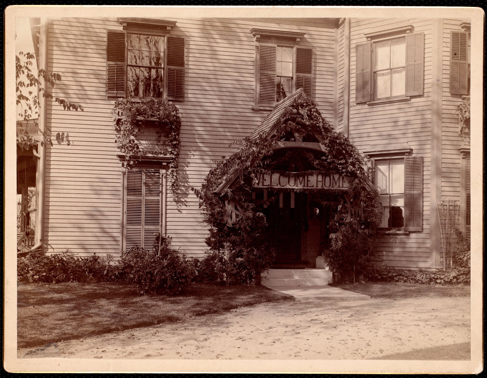 Fairlawn: decorated doorway. about 1885.