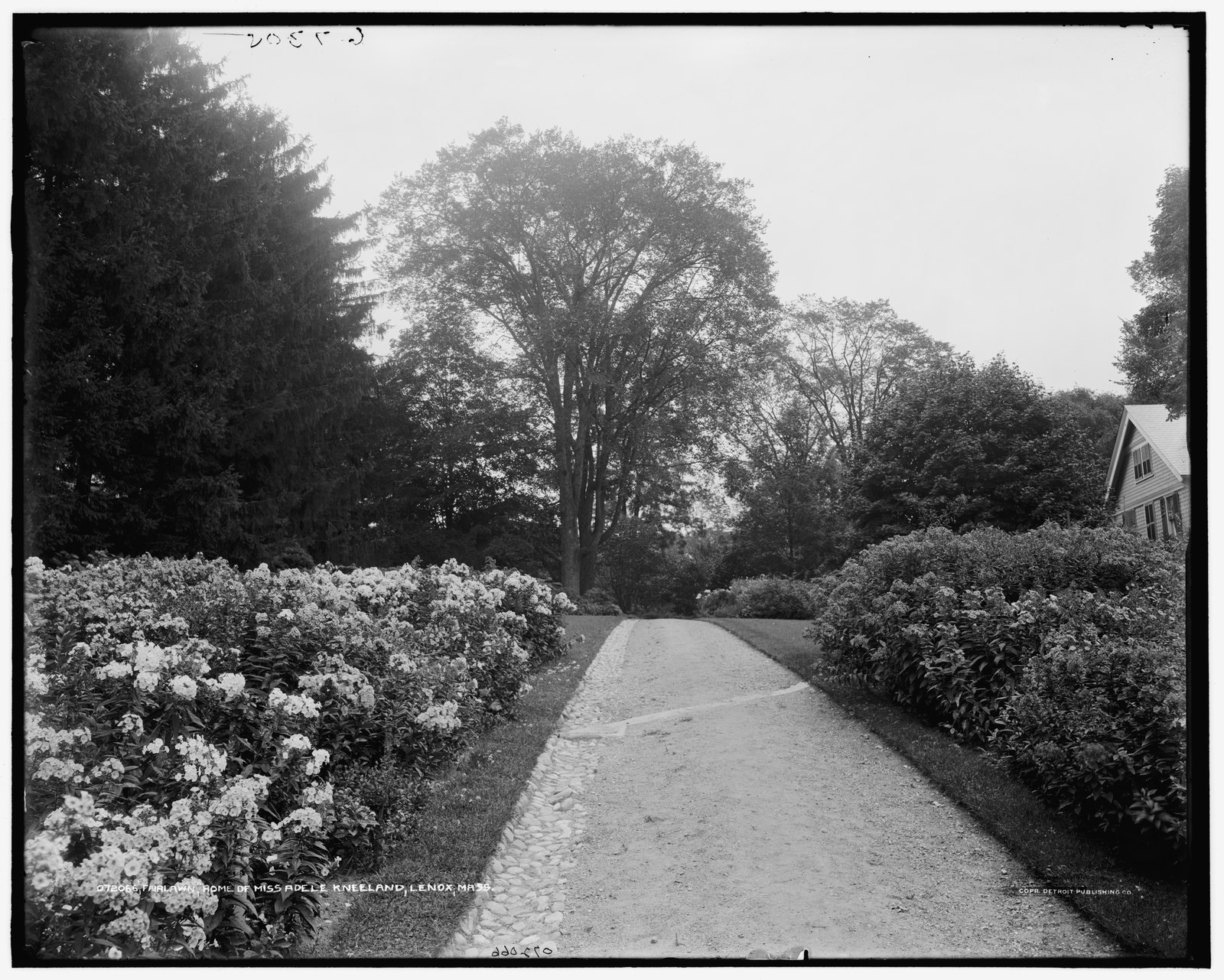 “Fairlawn, home of Miss Adele Kneeland, Lenox, Mass.” About 1905–1915. LC-D4-72066.
