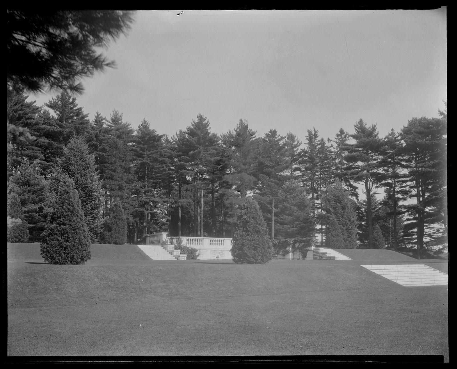 Groton Place: balustrade landscape. about 1930–1936.