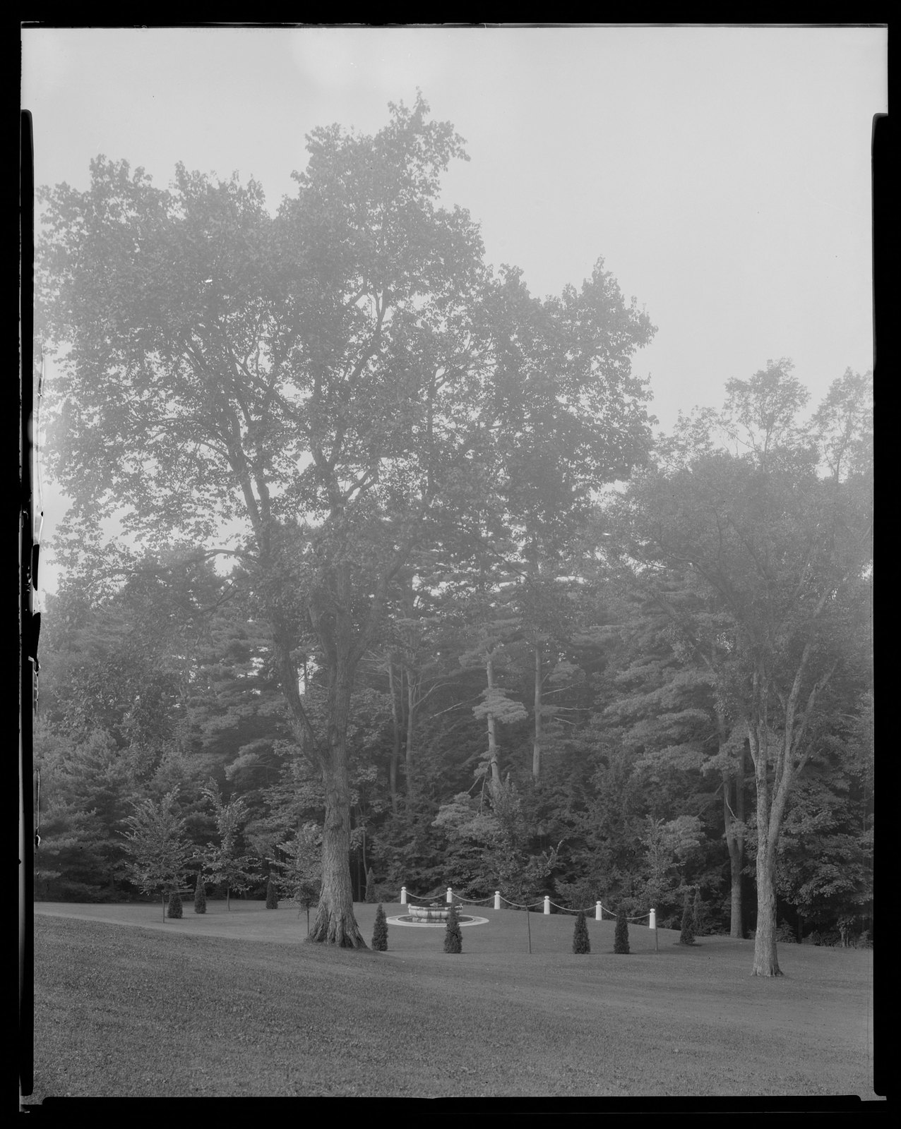 Groton Place: fountain landscape. about 1930–1936.