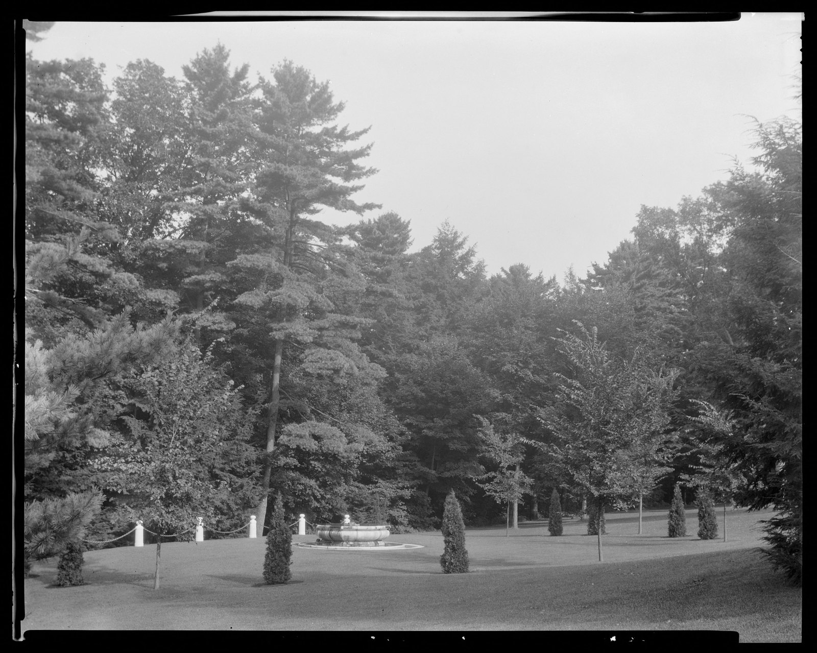Groton Place: fountain landscape. about 1930–1936.