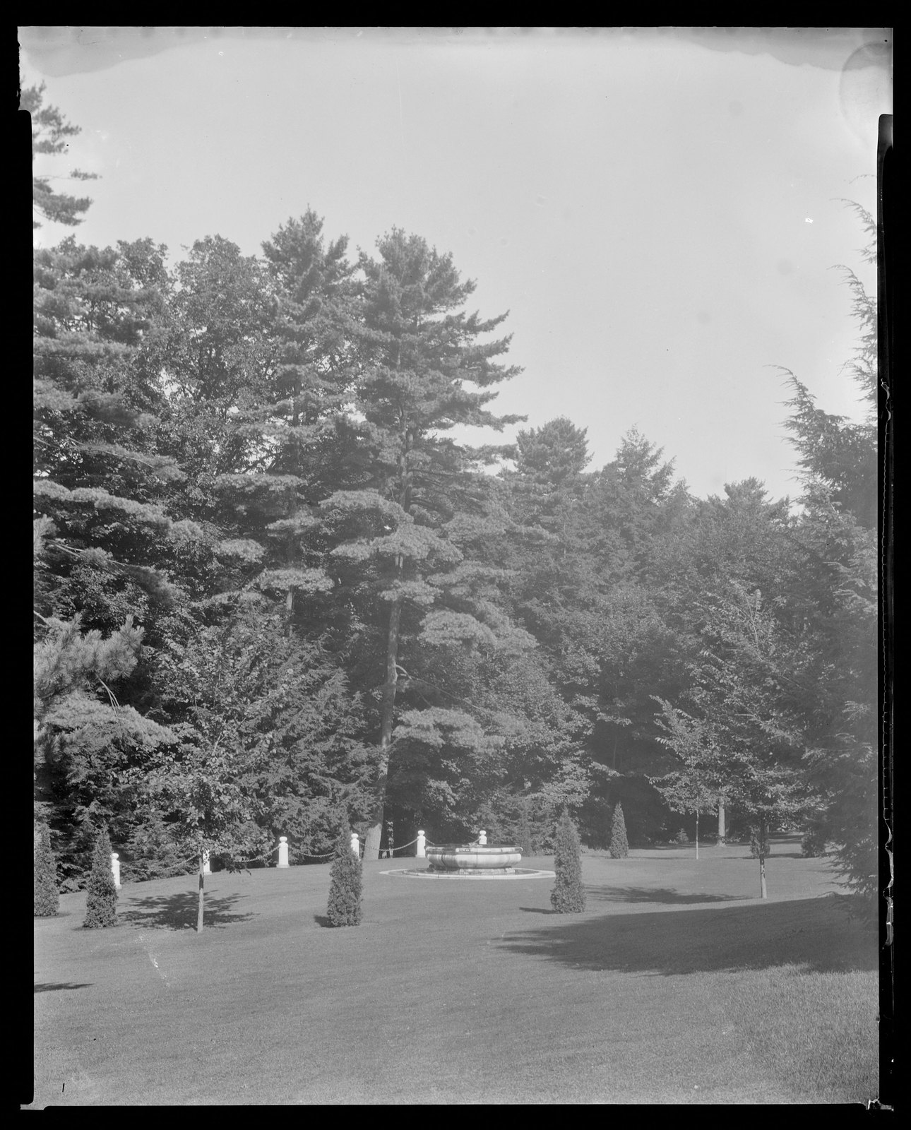 Groton Place: fountain landscape. about 1930–1936.
