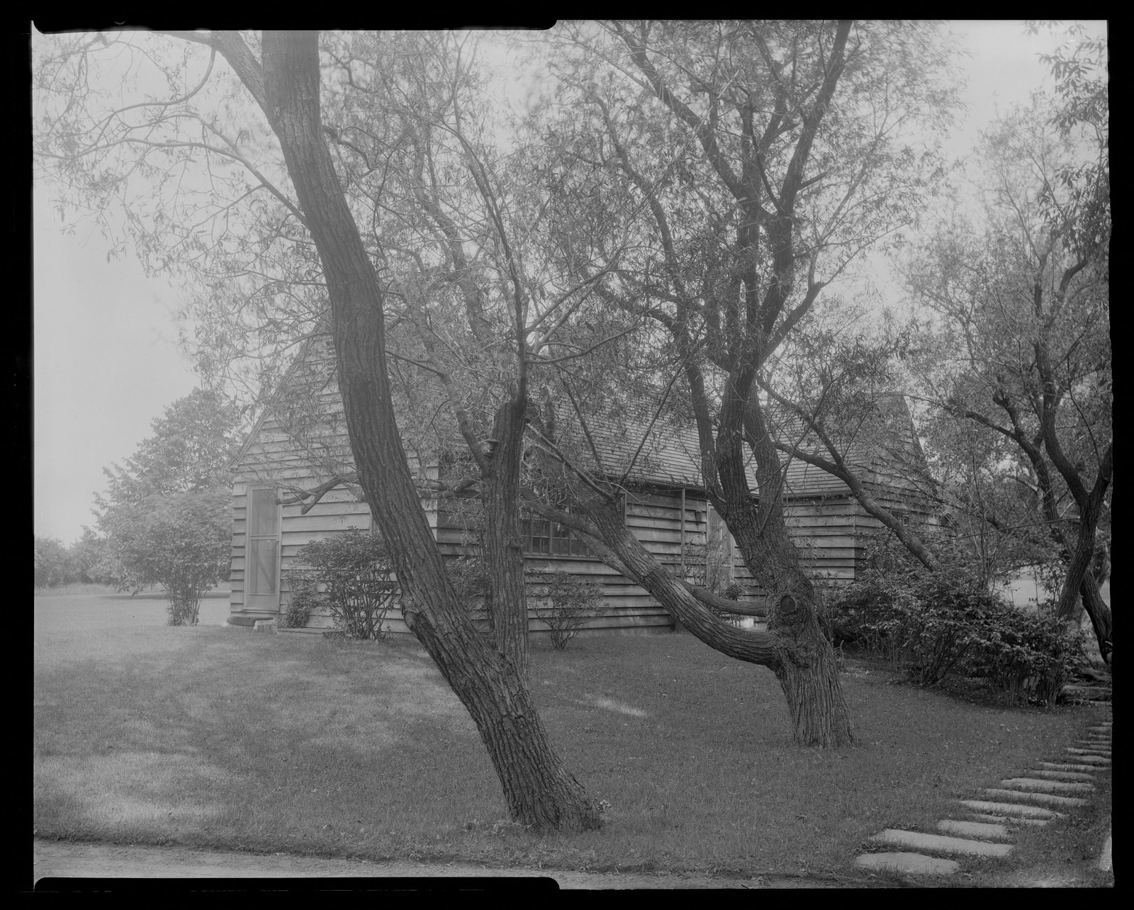 Exterior of cottage. About 1925–1935.