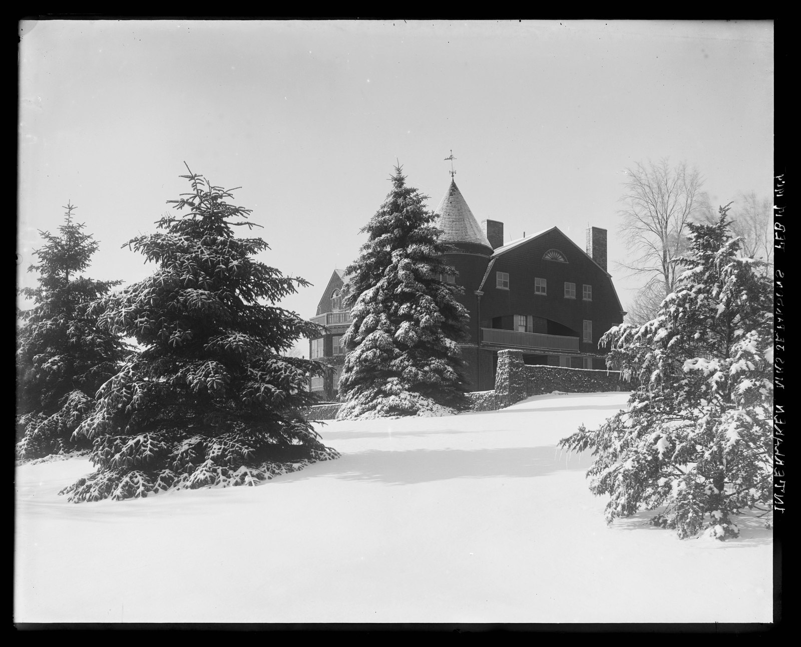 Interlaken: house & grounds. About 1908–1909.