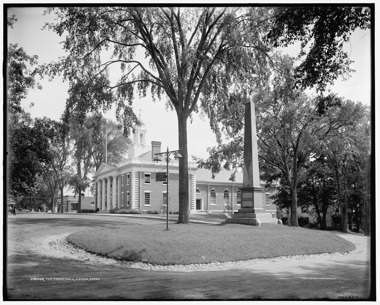 “The Town Hall, Lenox, Mass.” Detroit Publishing negative 072056, catalogued 1905. The Library of Congress notes the memorial to John Paterson at the right; the same memorial stands in negative 072055, the Curtis Hotel, taken from the other side of it.