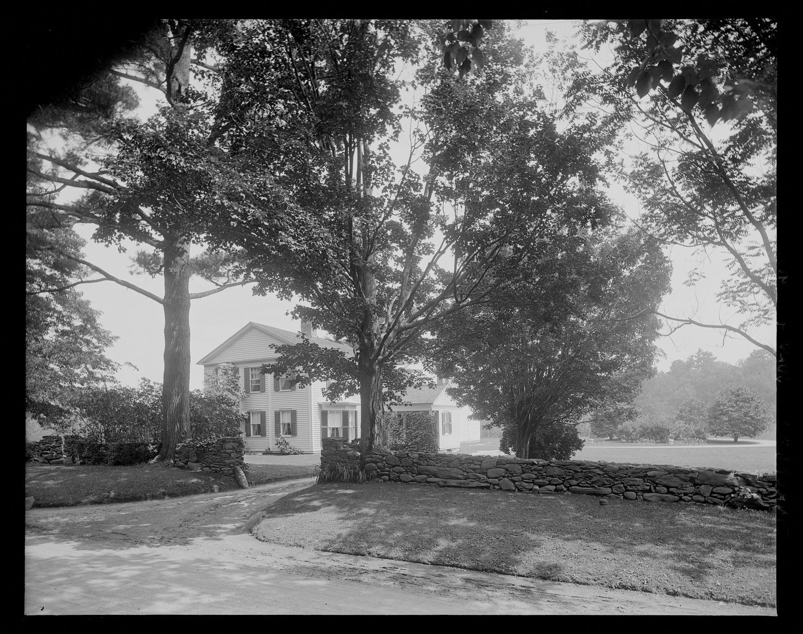 Small house & grounds. July 9, 1910.