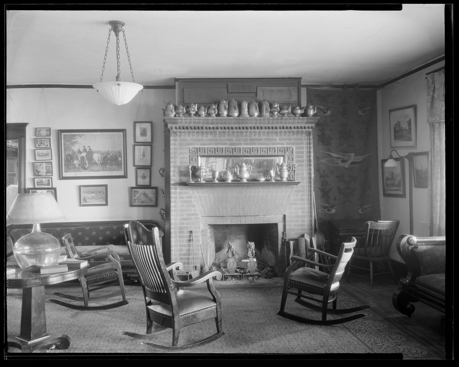 Red Lion Inn: interior/sitting room. About 1925–1933.