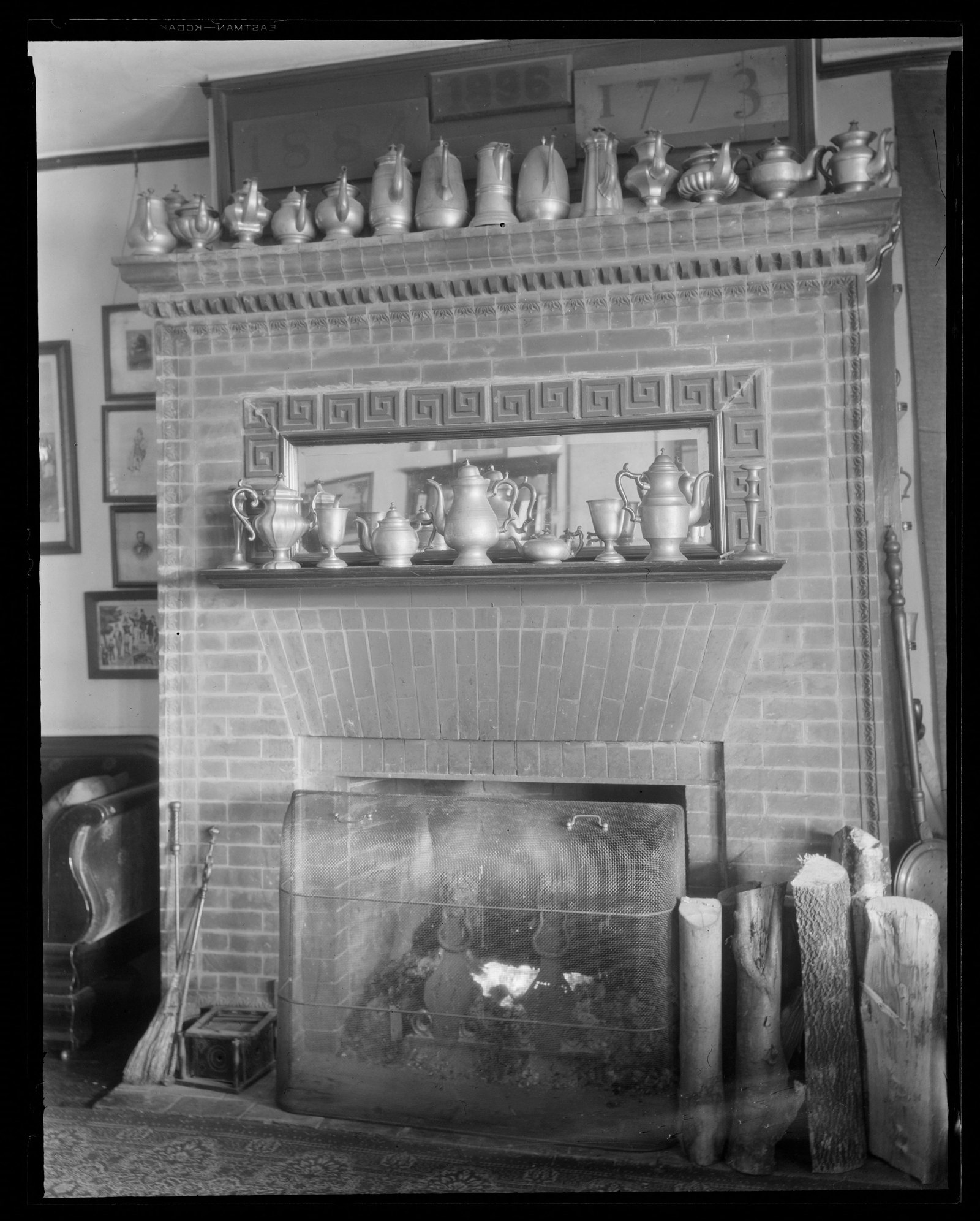 Red Lion Inn: interior/fireplace with kettles. About 1925–1933.