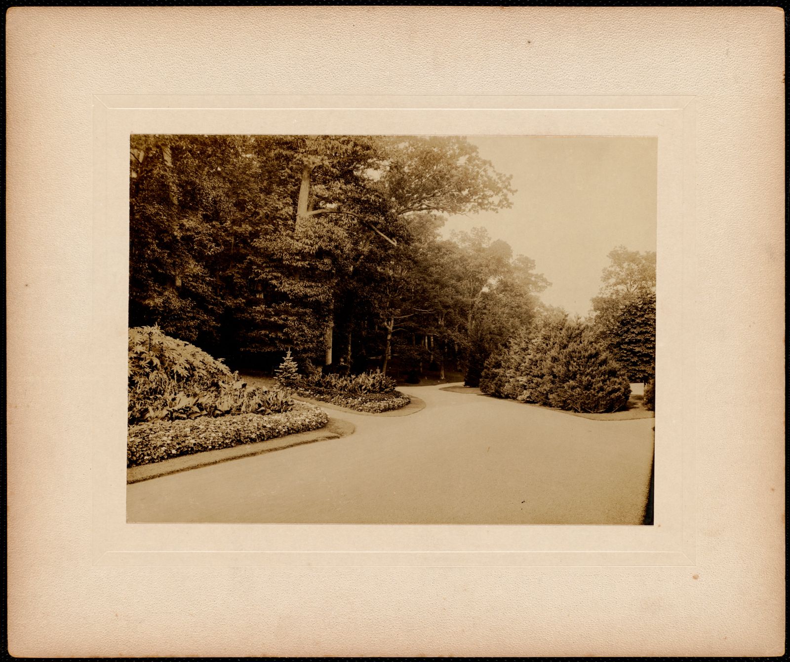 Shadow Brook drive. about 1895–1899.