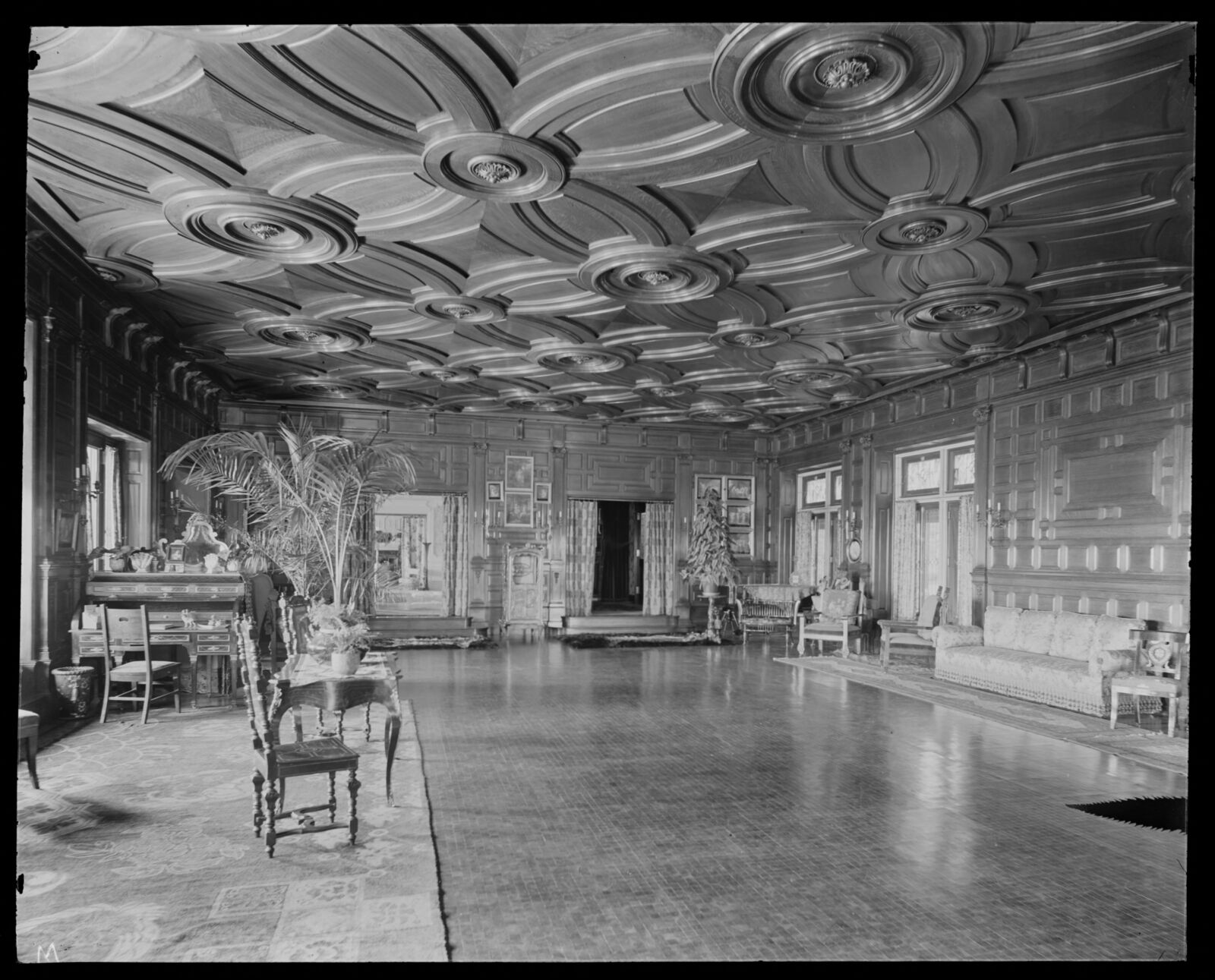 Shadow Brook: ballroom. about 1894–1902.