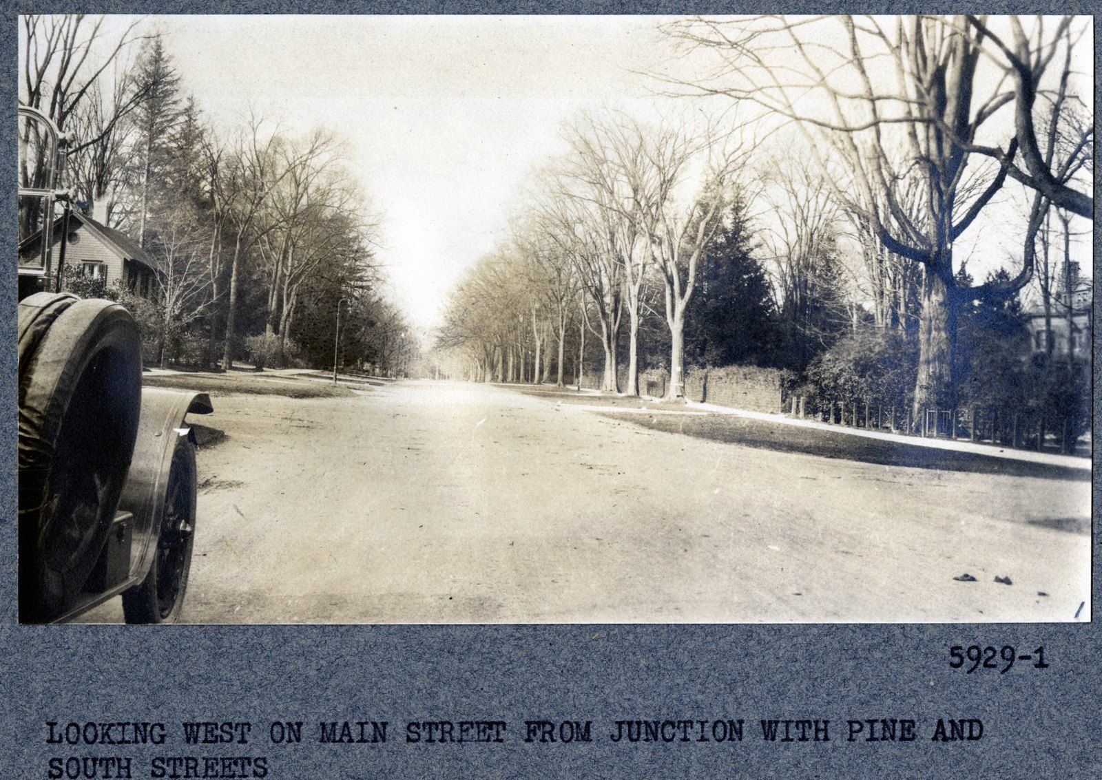 Print 5929-1: “LOOKING WEST ON MAIN STREET FROM JUNCTION WITH PINE AND SOUTH STREETS.”