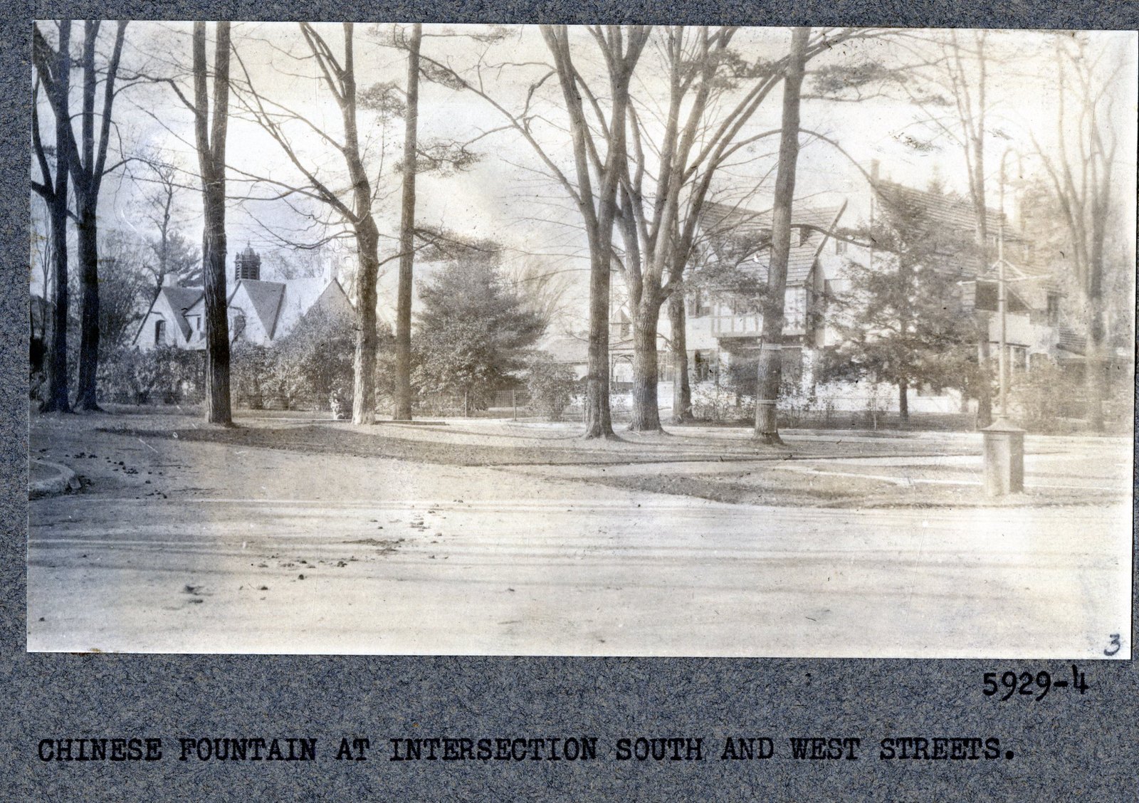 Print 5929-4: “CHINESE FOUNTAIN AT INTERSECTION SOUTH AND WEST STREETS.”